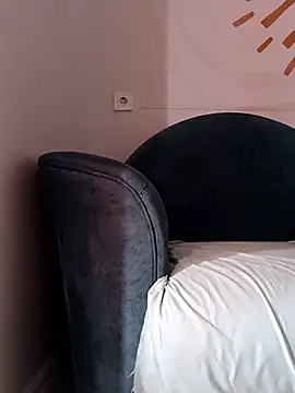 KisaVixen online show from 10-10-25, 09:41