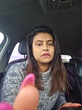 Indian GlowingMiax online show from 09-25-25, 08:18