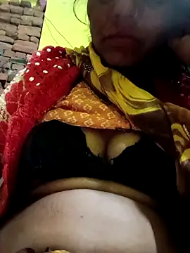 Snapshot of Rubi12A chatting on 12-17-25, 12:05 Rubi12A online show from 12-17-25, 12:05