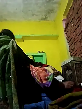 Snapshot of Rubi12A chatting on 12-18-25, 02:39 Rubi12A online show from 12-18-25, 02:39