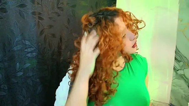 Suxan White  online show from 03-17-26, 01:14