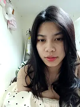 Snapshot of Katanh chatting on 11-30-25, 12:42 Katanh online show from 11-30-25, 12:42
