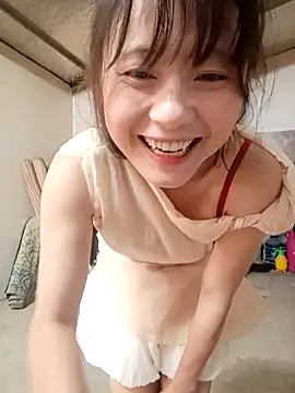 Snapshot of linda_bae00 chatting on 05-04-26, 01:12 linda bae00 online show from 05-04-26, 01:12