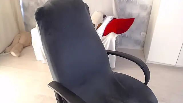 Snapshot of AdelinaLawson chatting on 09-23-25, 09:34 AdelinaLawson online show from 09-23-25, 09:34