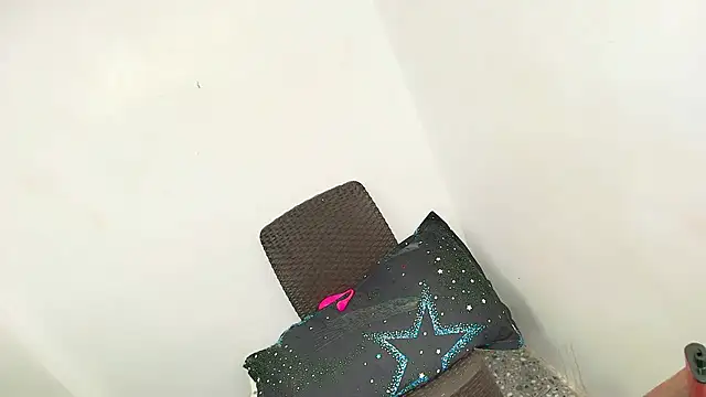 Snapshot of Cassandra_Luxx chatting on 12-21-25, 06:26 Cassandra Luxx online show from 12-21-25, 06:26