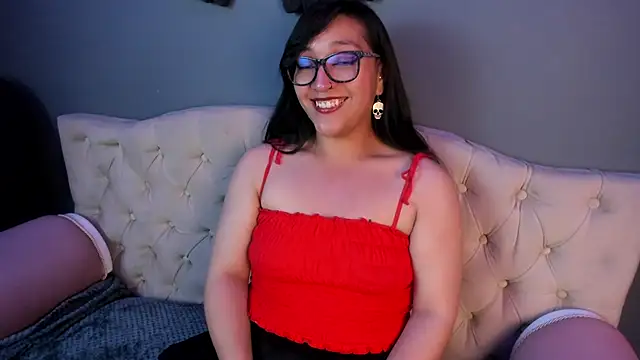 Snapshot of Skye_bluee_ chatting on 09-30-25, 03:22 Skye bluee online show from 09-30-25, 03:22