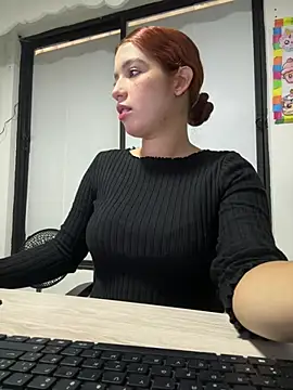 Snapshot of olivia_jass chatting on 05-21-26, 02:02 olivia jass online show from 05-21-26, 02:02