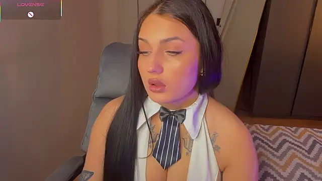 Snapshot of mygoddesshecate chatting on 02-08-26, 03:48 mygoddesshecate online show from 02-08-26, 03:48