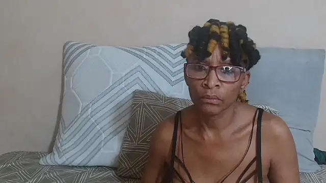 SugarPoppy24xxx online show from 09-30-25, 06:07