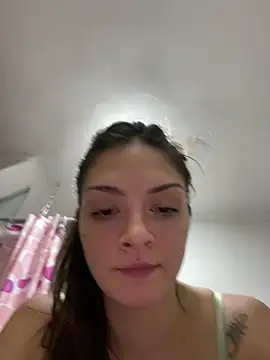 Danielaeliana online show from 05-28-26, 01:14