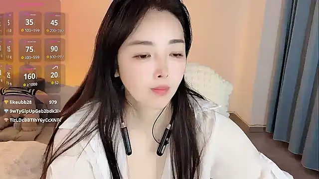 Xiali-166 online show from 03-11-26, 12:44