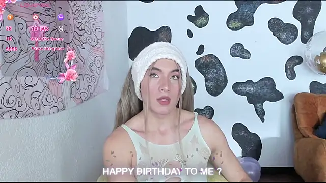 Snapshot of brihanna_cooper chatting on 11-26-25, 01:45 brihanna cooper online show from 11-26-25, 01:45