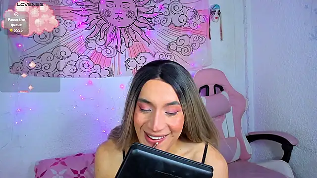 brihanna cooper online show from 06-19-26, 01:37
