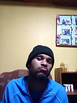 Snapshot of Big10387 chatting on 09-10-25, 07:03 Big10387 online show from 09-10-25, 07:03