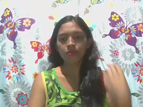 preggymom19 online show from 10-20-25, 02:12