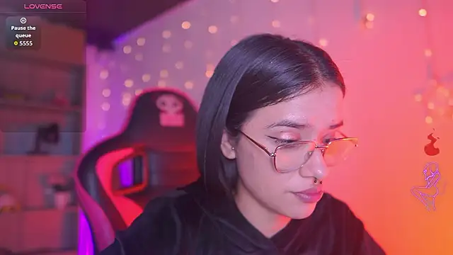 Lana Dreams  online show from 03-13-26, 01:45