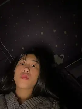 EmLy02 online show from 03-07-26, 01:24