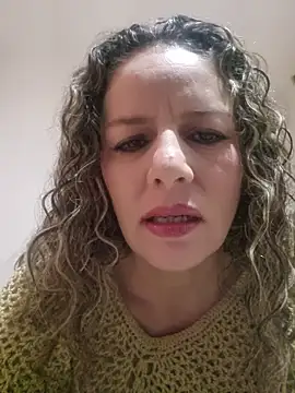Snapshot of Nina_vallon chatting on 05-18-26, 10:32 Nina vallon online show from 05-18-26, 10:32