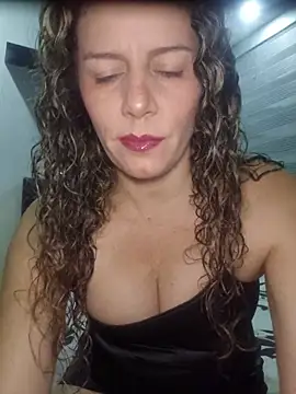Snapshot of Nina_vallon chatting on 06-08-26, 11:10 Nina vallon online show from 06-08-26, 11:10
