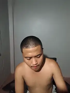 Snapshot of Nel_2k3 chatting on 09-16-25, 01:12 Nel 2k3 online show from 09-16-25, 01:12