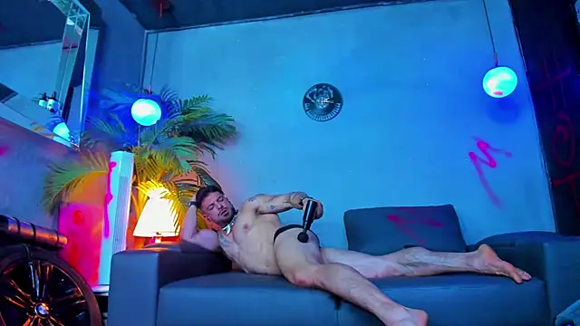 Snapshot of dennis_cox1 chatting on 09-14-25, 07:02 dennis cox1 online show from 09-14-25, 07:02