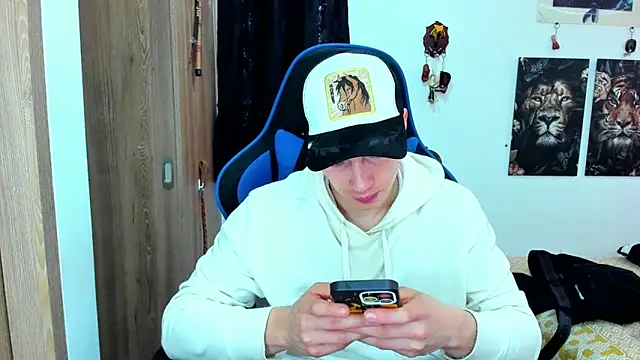 Snapshot of javiersexymann chatting on 12-16-24, 05:33 javiersexymann online show from 12-16-24, 05:33