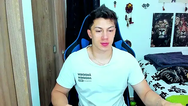 Snapshot of javiersexymann chatting on 02-17-25, 05:32 javiersexymann online show from 02-17-25, 05:32