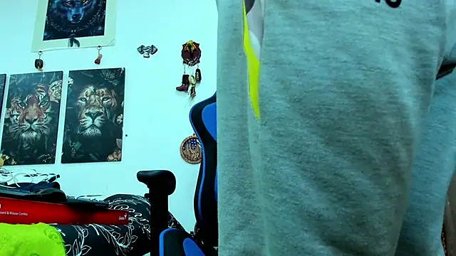 Snapshot of javiersexymann chatting on 03-08-25, 11:49 javiersexymann online show from 03-08-25, 11:49