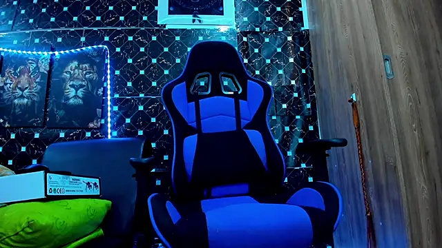 Snapshot of javiersexymann chatting on 09-24-25, 10:02 javiersexymann online show from 09-24-25, 10:02