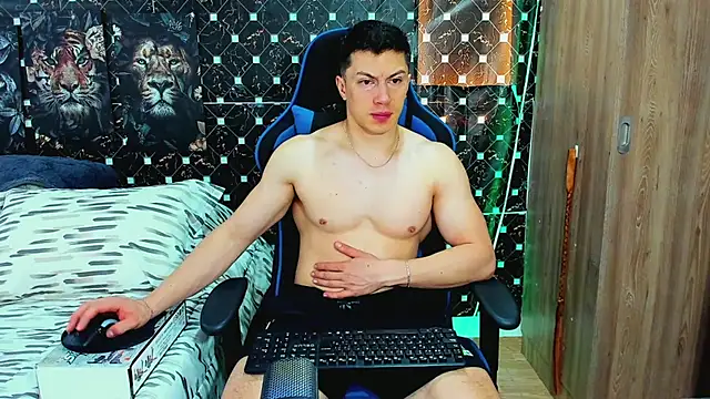 Snapshot of javiersexymann chatting on 06-30-26, 05:36 javiersexymann online show from 06-30-26, 05:36