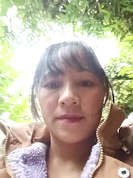 Snapshot of Mini3333 chatting on 11-21-25, 12:10 Mini3333 online show from 11-21-25, 12:10