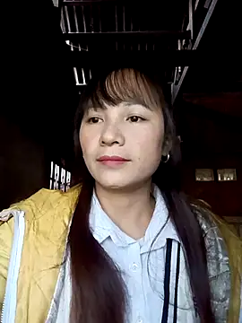 Snapshot of Mini3333 chatting on 11-29-25, 01:19 Mini3333 online show from 11-29-25, 01:19