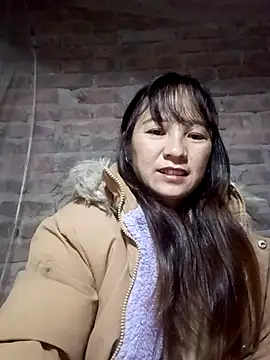 Snapshot of Mini3333 chatting on 01-05-26, 10:24 Mini3333 online show from 01-05-26, 10:24