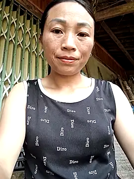 lucybaby00 online show from 04-28-26, 04:17