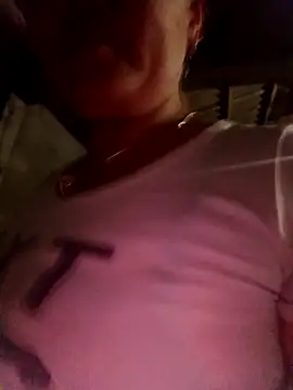 Snapshot of phunphun chatting on 10-08-25, 01:20 phunphun online show from 10-08-25, 01:20