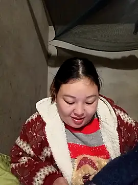 Snapshot of phunphun chatting on 11-19-25, 12:32 phunphun online show from 11-19-25, 12:32