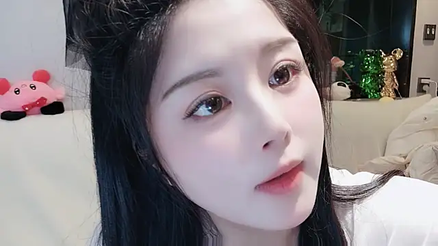 Snapshot of SweetTease2025 chatting on 02-27-26, 04:07 SweetTease2025 online show from 02-27-26, 04:07