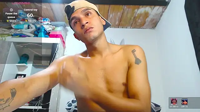 Angel latinboy online show from 02-07-26, 02:10