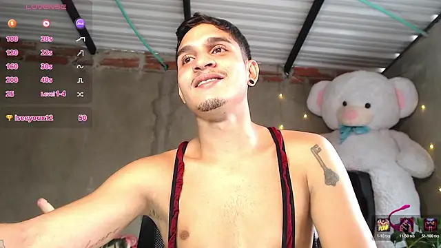Snapshot of Angel_latinboy chatting on 05-19-26, 03:40 Angel latinboy online show from 05-19-26, 03:40
