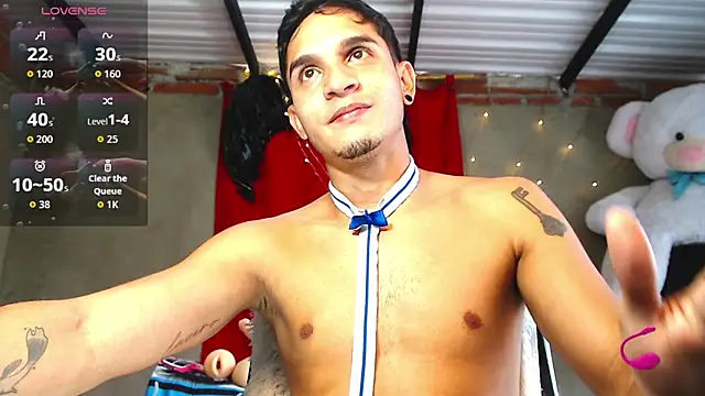 Snapshot of Angel_latinboy chatting on 05-22-26, 03:39 Angel latinboy online show from 05-22-26, 03:39