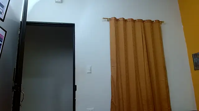 skinnyverus18 online show from 09-20-25, 07:04