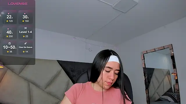 SaraWagner  online show from 03-11-26, 12:16