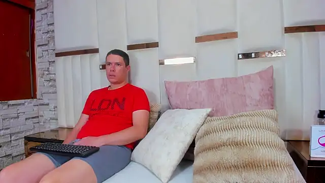 CandyandSteven online show from 01-11-26, 03:22