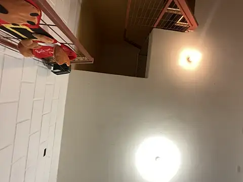 Snapshot of Tukatita69 chatting on 11-23-25, 02:22 Tukatita69 online show from 11-23-25, 02:22