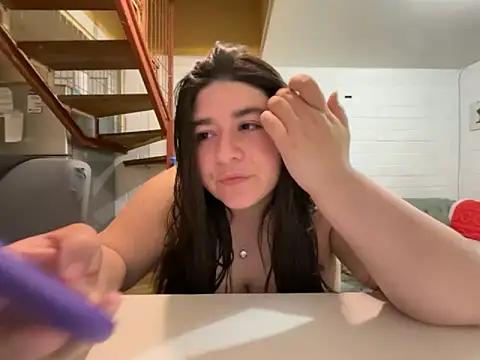 Snapshot of Tukatita69 chatting on 12-01-25, 02:27 Tukatita69 online show from 12-01-25, 02:27