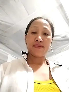 cute love00 online show from 10-28-25, 05:44