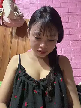 LunaBerry18 online show from 09-16-25, 12:39
