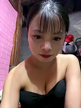LunaBerry18 online show from 09-17-25, 11:56