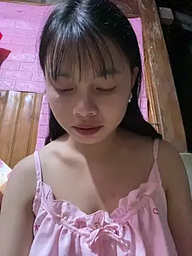 LunaBerry18 online show from 10-15-25, 02:06
