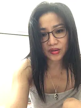 Snapshot of Vitamin_sexy chatting on 10-05-25, 08:23 Vitamin sexy online show from 10-05-25, 08:23